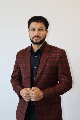 Portrait of Randeepak Sandhu, Associate.